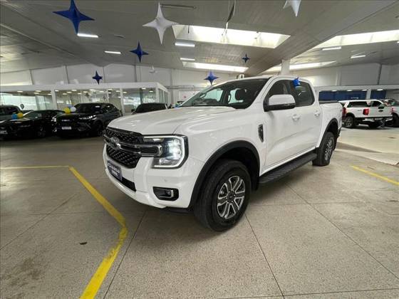 FORD RANGER 3.0 V6 TURBO DIESEL CD XLT 4X4 AUTOMÁTICO FORD RANGER 3.0 V6 TURBO DIESEL CD XLT 4X4 AUTOMÁTICO